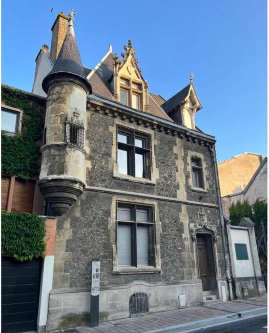 Fire, Appartement Vue Cathedrale 랭스 외부 사진